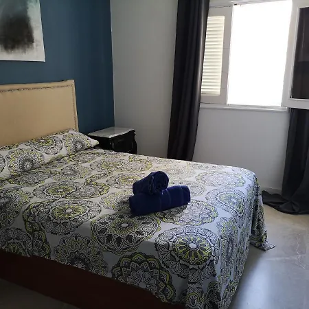 Πανσιόν Suites Charco San Gines 2*